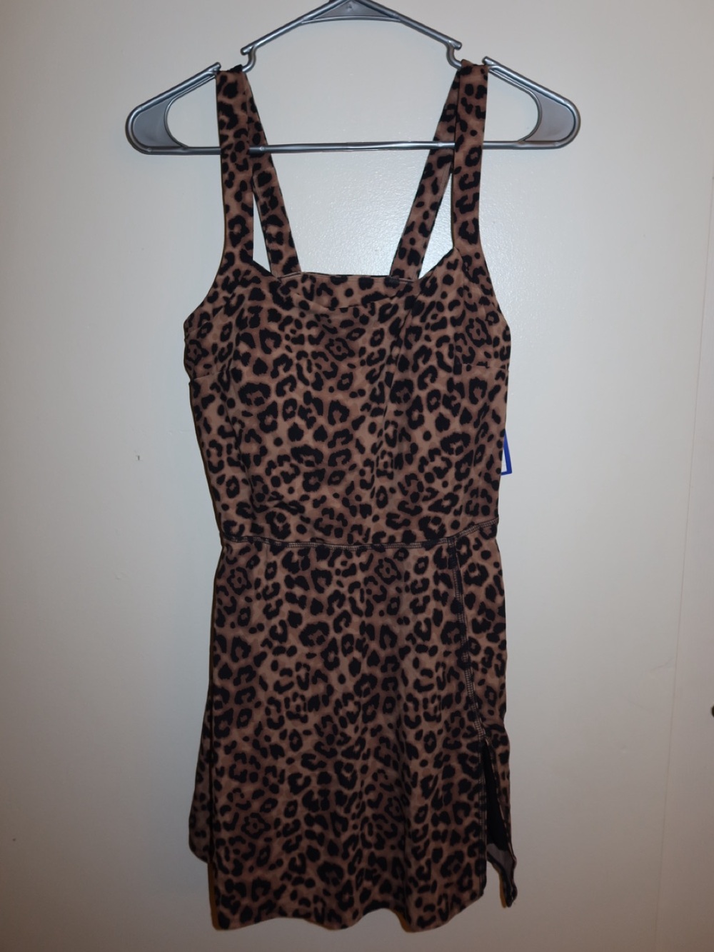 Women's Leopard Print Jacket Tag